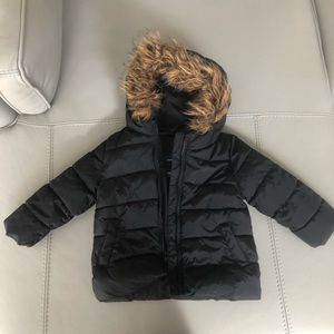 Gap Fur Trimmed Puffer Jacket